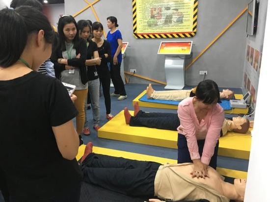 消防體驗館心肺復蘇 消防體驗館心肺復蘇