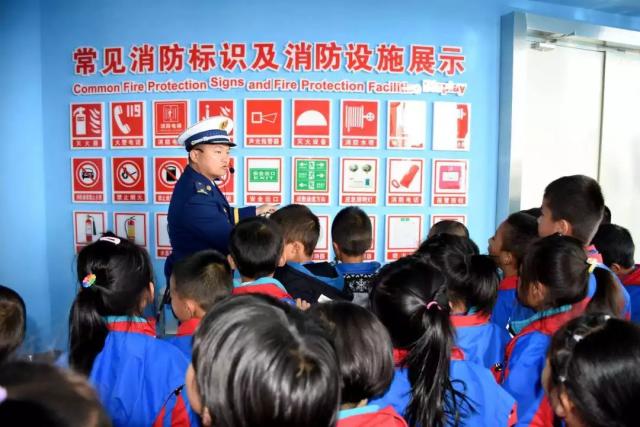 消防教育館常見消防設(shè)施展示 消防教育館常見消防設(shè)施展示