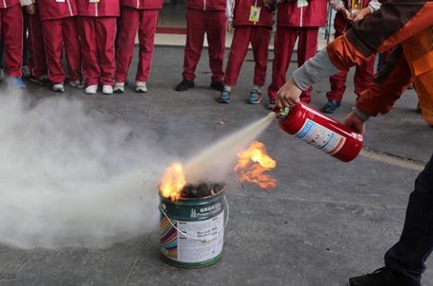 滅火器的使用方法 滅火器的使用方法