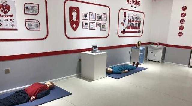 心肺復(fù)蘇體驗(yàn)區(qū) 心肺復(fù)蘇體驗(yàn)區(qū)