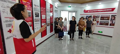 陽(yáng)泉市婦聯(lián)機(jī)關(guān)干部參觀(guān)紅十字生命健康安全體驗(yàn)館1 陽(yáng)泉市婦聯(lián)機(jī)關(guān)干部參觀(guān)紅十字生命健康安全體驗(yàn)館1